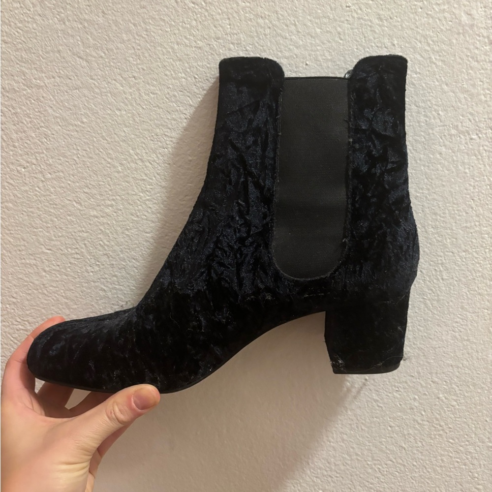 Elegant Black Velvet Ankle Boots